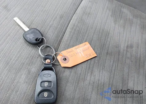 2017 Hyundai Accent Se z USA, uszkodzony, nr VIN KMHCT4AE5HU314572